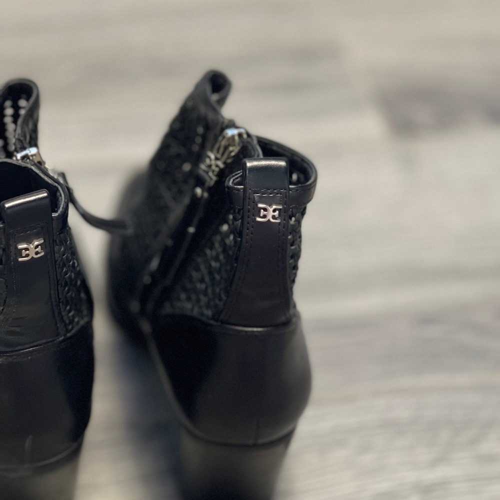Sam Edelman Elita Black Woven Cap Toe Booties - Picture 5 of 11